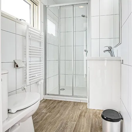 Aqualiving 4*