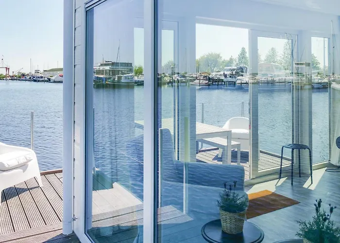 Aqualiving 4* Aalsmeer