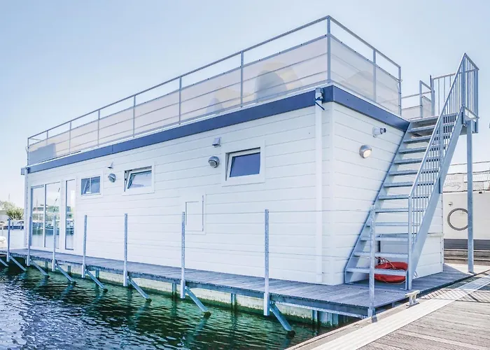 Aqualiving Hotel na wodzie 4*